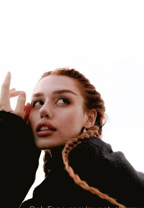 stormy bunny top pornstar img