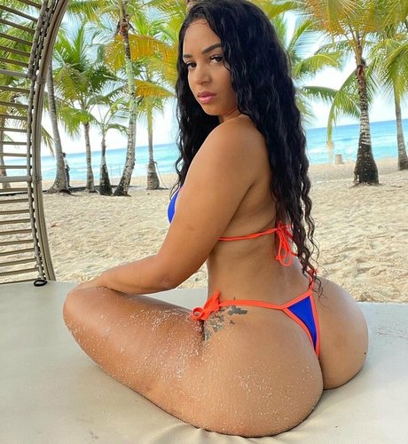 Tiffanieray model xxx galleries