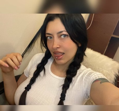 Lucyboom high quality model pic