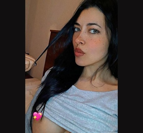 Lucyboom xxx pornstar picture