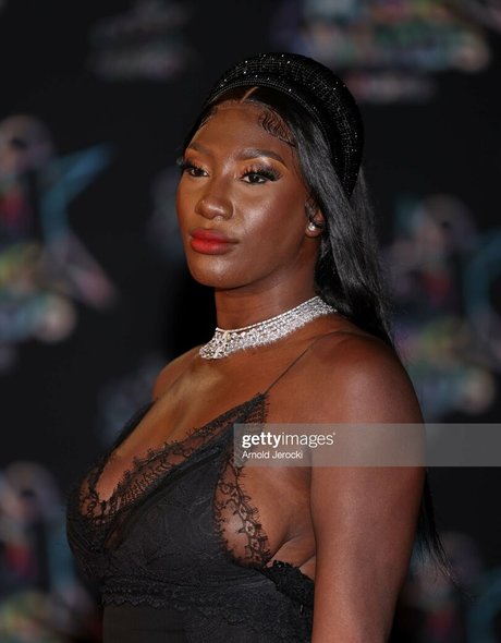 Aya Nakamura porn actress galleries