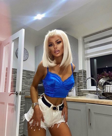 Chloe Inskip pornstar xxx pictures