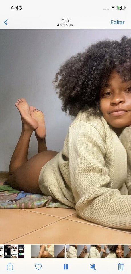 kittnsoles nude model pictures