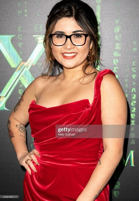 huge fake tits onlyfans free nude images