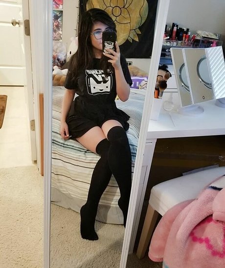 chicks with dicks onlyfans free xxx galleries