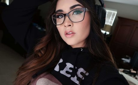 chicks with dicks onlyfans best image