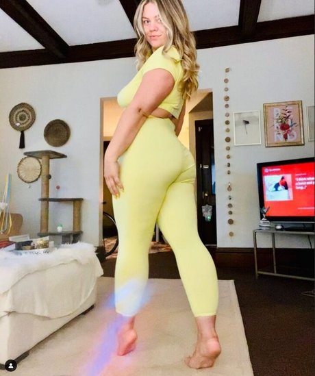 Lindsywood model exclusive archive