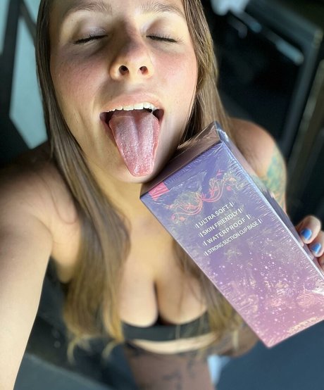 Spicy Tender model exclusive img