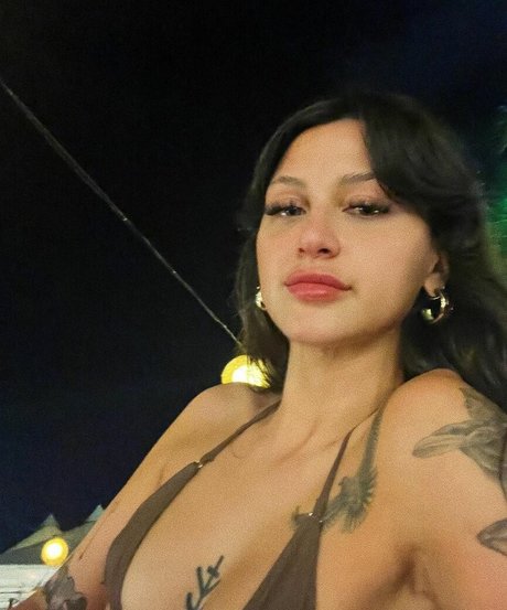 Sariana art star archive