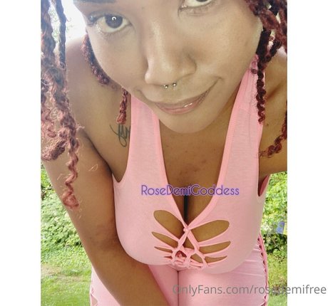 rosedemifree sexy star pics
