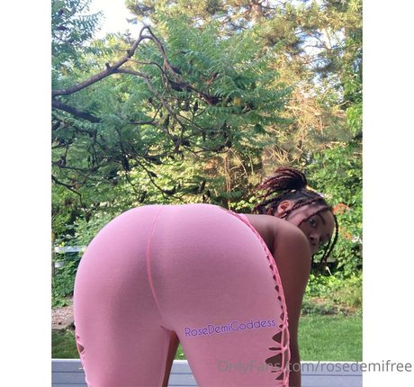 rosedemifree pornstar erotic image