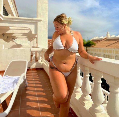 Stacey Pink top star img