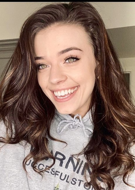 shemale outdoor onlyfans free photo