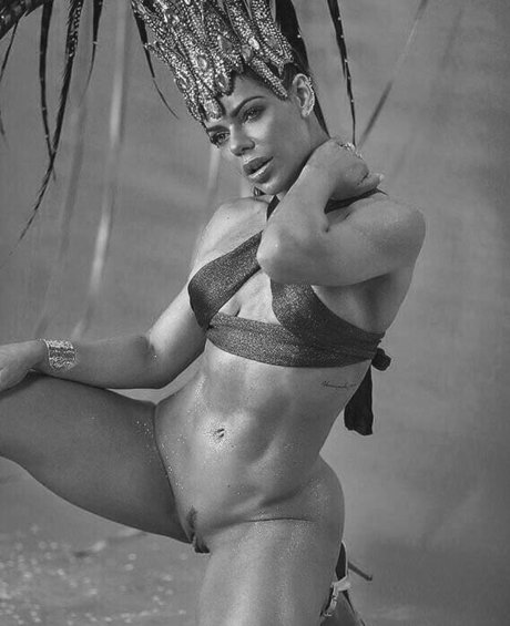 Suzy Cortez model galleries