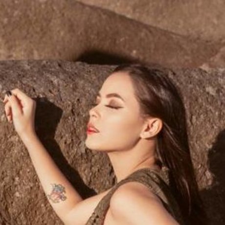 Bianca Karina high quality actress pics