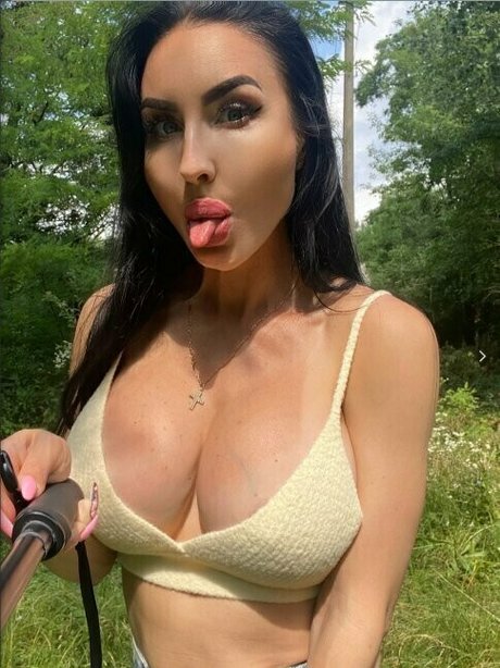 sa mi ra sexy star image