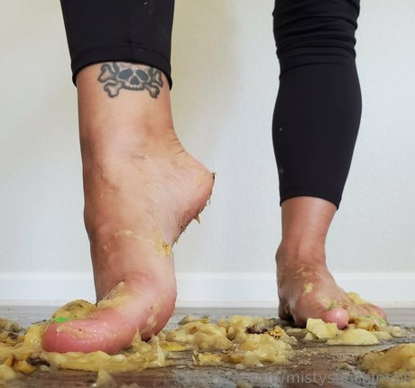 mirror selfie onlyfans pretty gallery