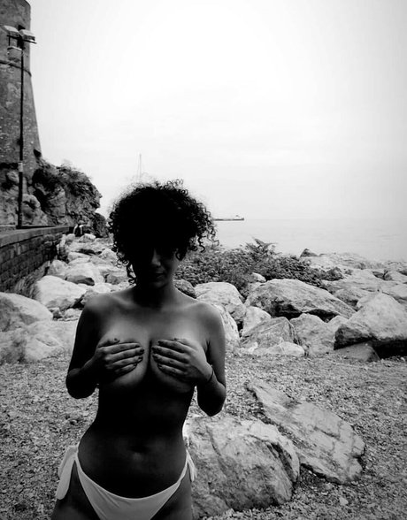 bisou cs pornographic star pics