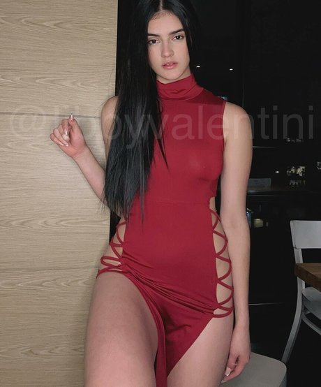 Libby Valentini model art pics