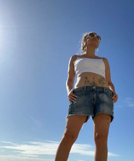 amateur trans onlyfans art nude archive