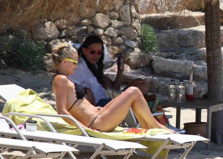 Kate Hudson exclusive pornstar photos