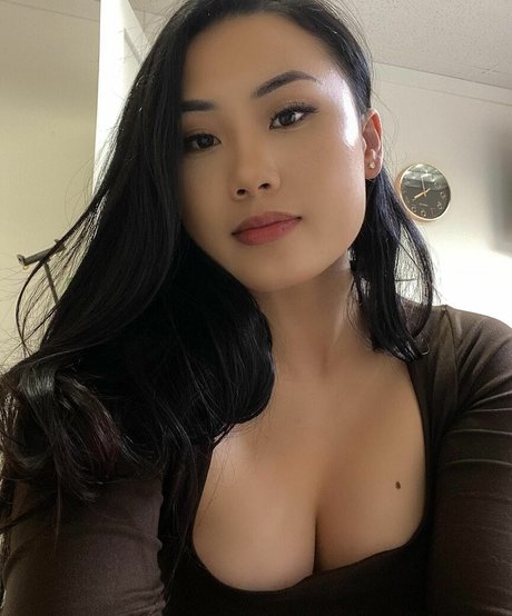 lindaafreckles art model archive