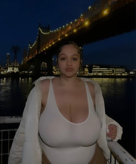 sincerelyitsjulie model perfect image