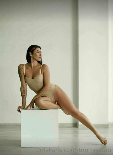 topmisstati beautiful actress image