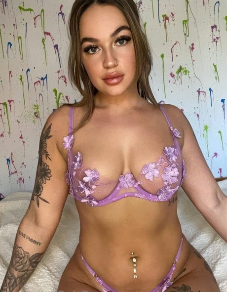 paytonsummers naked star pic