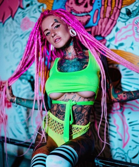 Bantik Boy adult star gallery