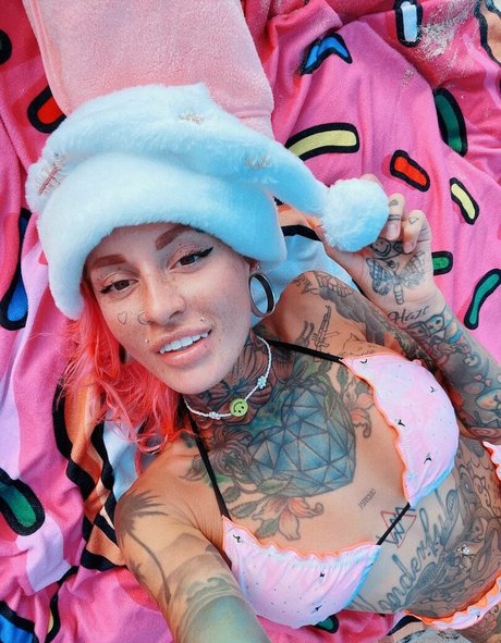 chicks with dicks onlyfans art naked images