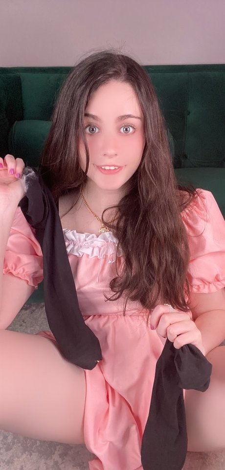 Adina luna model pretty images