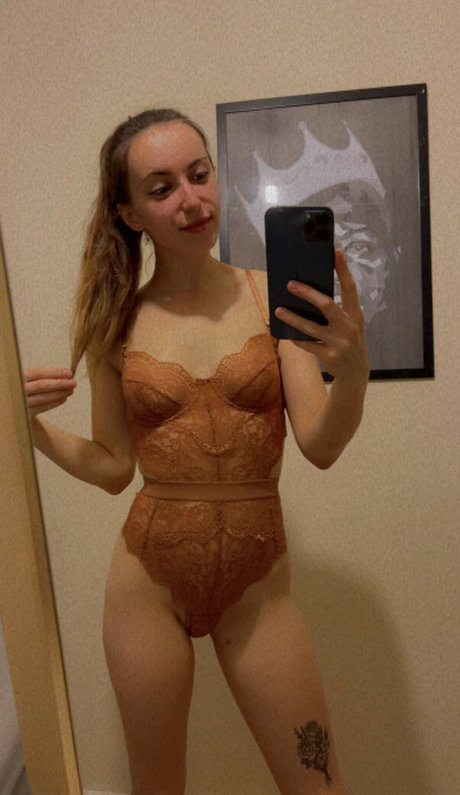 CaitlinThom top star img