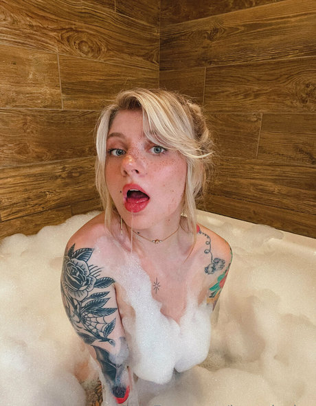 hottest wife onlyfans free pics