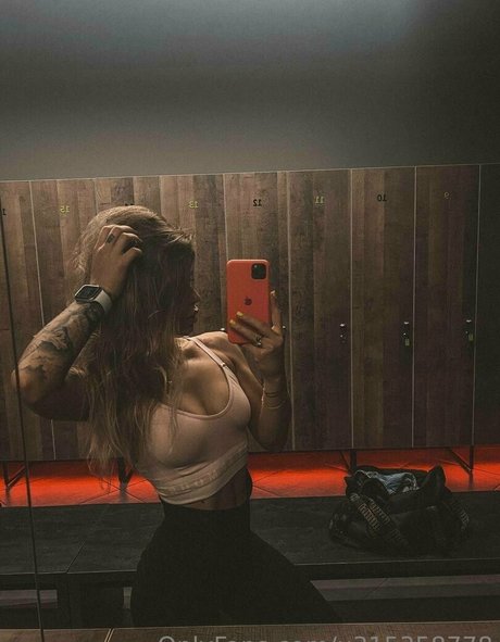 juliawind pornographic star photos