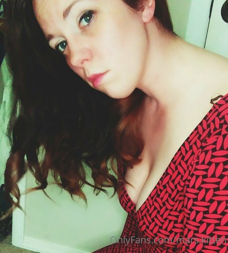 mars kitten model free photo