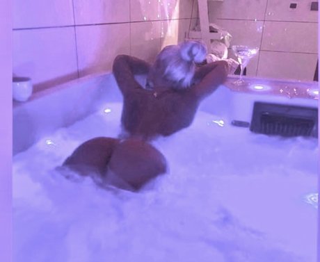 Nikola Rihova sex pornstar pics