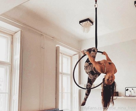 nina love1 free pornographic model img