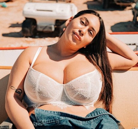 Rosa Guttierez star exclusive pic