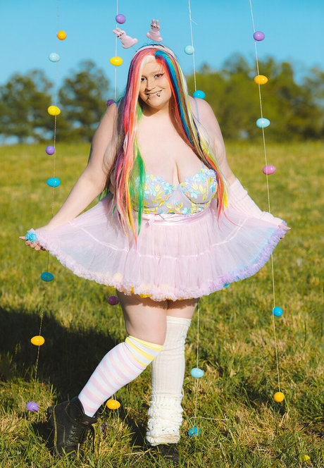 small onlyfans art nude images