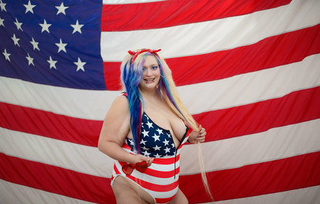 spikezombie erotic star galleries