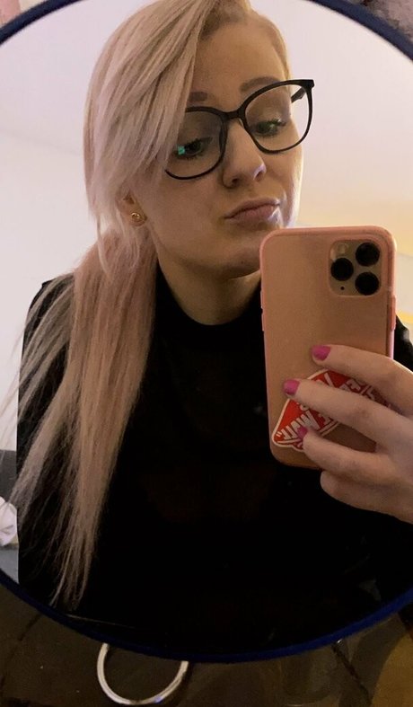 shemale outdoor onlyfans perfect images