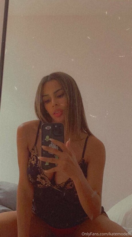 katemodelo pornographic model picture