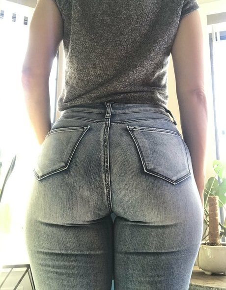 one onlyfans nude photos