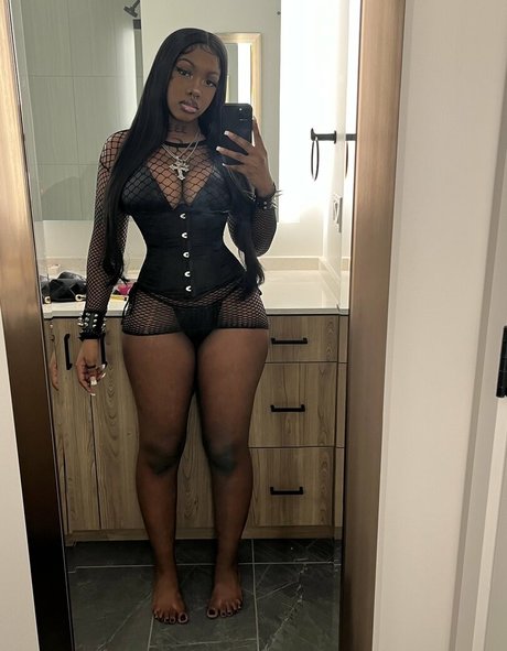 Animebaexox beautiful model pic