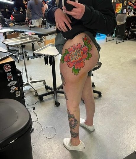 bigbossbowser star naked pics