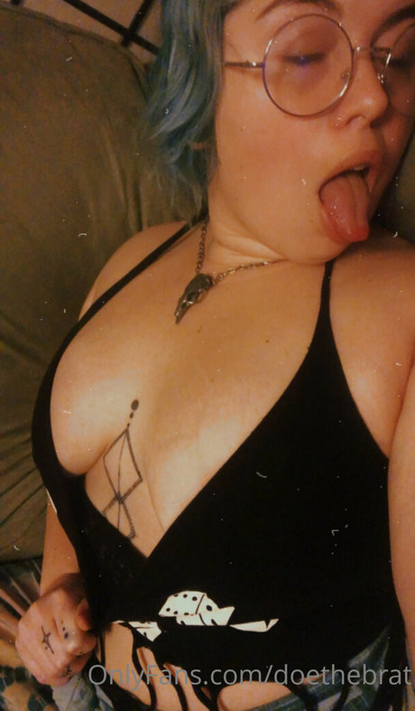licking pussy onlyfans nude image
