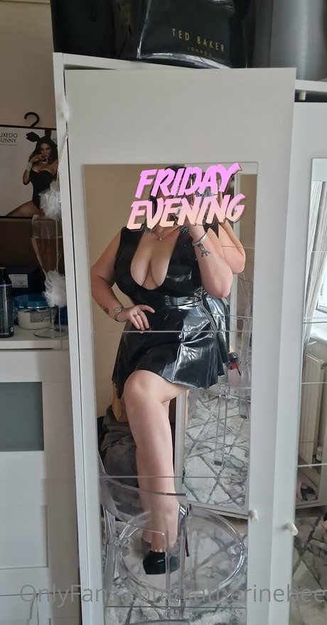 beckybeeofficial top model img