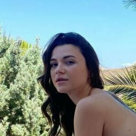 beckybeeofficial hd star pictures