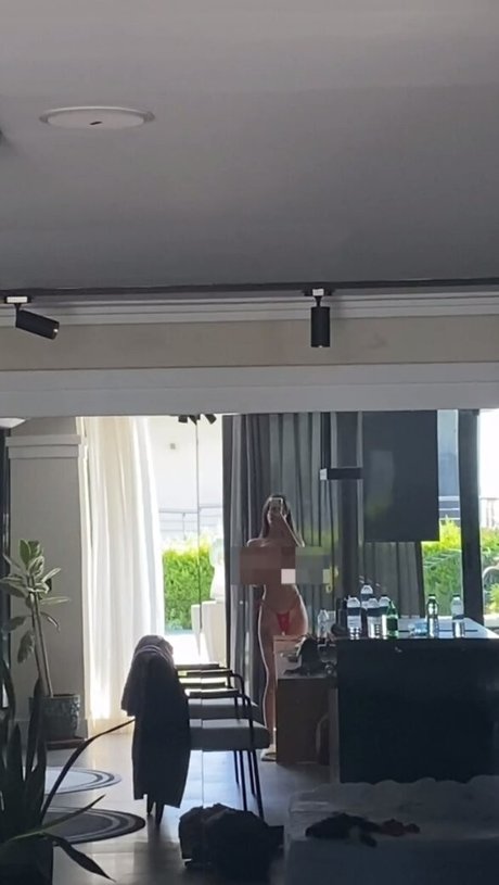 crysstail model sex archive